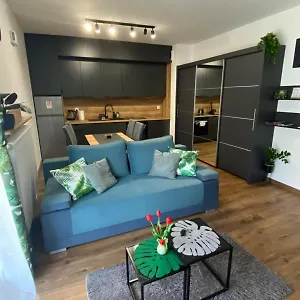 Em Apartament